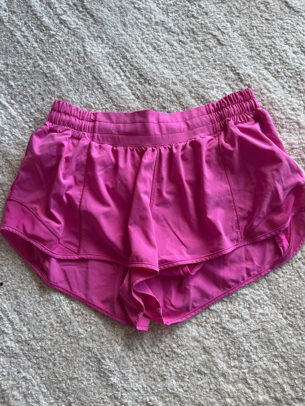 Lululemon Hotty Hot Low-Rise Lined Short 2.5"